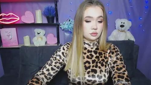 Spur your dreams, talk and cam2cam with smoking hot bigclit and assplay freechat cam hosts. Our picks of naughty trimmed-white, strapon & cheapest-privates-white live cams will incite your thirst. Discover their live productions here for free!