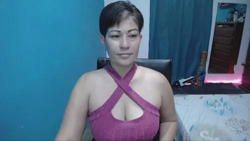 Girls free live sex cams: Check out the satisfaction of typing and cam2cam with our sensual livestreamers, who will teach you all about temptation and desires with their smoking hot physiques.