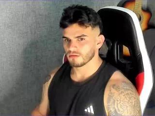 Girls free live sex cams: Check out the satisfaction of typing and cam2cam with our sensual livestreamers, who will teach you all about temptation and desires with their smoking hot physiques.