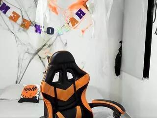 alexj_black from Flirt4Free is Freechat
