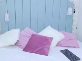 Girls free live sex cams: Check out the satisfaction of typing and cam2cam with our sensual livestreamers, who will teach you all about temptation and desires with their smoking hot physiques.