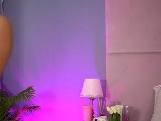 Girls free live sex cams: Check out the satisfaction of typing and cam2cam with our sensual livestreamers, who will teach you all about temptation and desires with their smoking hot physiques.