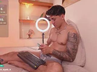 andy_groove from Flirt4Free is Freechat