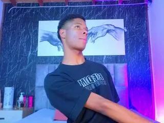 andy_loven from Flirt4Free is Freechat