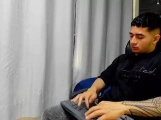 angel_falconer from Flirt4Free is Freechat