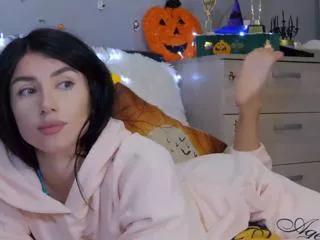 Girls free live sex cams: Check out the satisfaction of typing and cam2cam with our sensual livestreamers, who will teach you all about temptation and desires with their smoking hot physiques.