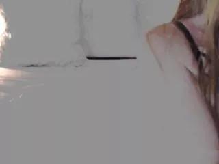 Girls free live sex cams: Check out the satisfaction of typing and cam2cam with our sensual livestreamers, who will teach you all about temptation and desires with their smoking hot physiques.