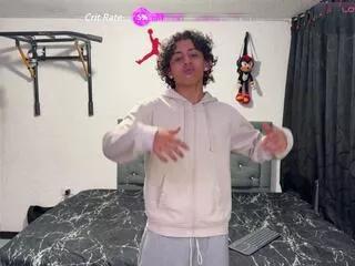 bradley_strong from Flirt4Free is Freechat