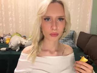 cecilia_chanchuan from Flirt4Free is Freechat