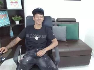 charlie_oconnor from Flirt4Free is Freechat