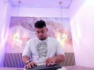dereck_parker from Flirt4Free is Freechat