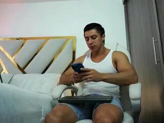 devin_hunter from Flirt4Free is Freechat