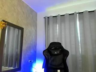 emma_violet from Flirt4Free is Freechat