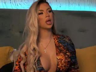 Girls free live sex cams: Check out the satisfaction of typing and cam2cam with our sensual livestreamers, who will teach you all about temptation and desires with their smoking hot physiques.