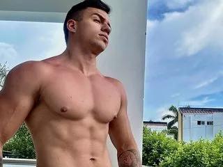 james_whiite from Flirt4Free is Freechat