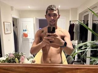 Girls free live sex cams: Check out the satisfaction of typing and cam2cam with our sensual livestreamers, who will teach you all about temptation and desires with their smoking hot physiques.