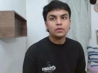 josep_gray from Flirt4Free is Freechat