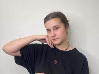 karine_carrea from Flirt4Free is Freechat