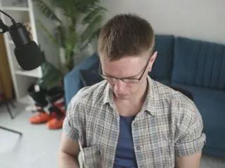 kevin_park from Flirt4Free is Freechat
