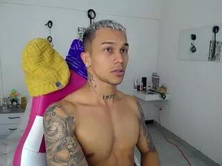 leonard_price from Flirt4Free is Freechat