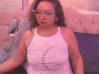 leyla_smith from Flirt4Free is Freechat