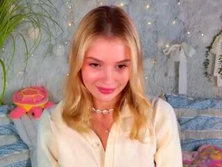 Girls free live sex cams: Check out the satisfaction of typing and cam2cam with our sensual livestreamers, who will teach you all about temptation and desires with their smoking hot physiques.