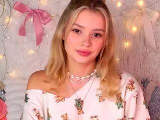 Girls free live sex cams: Check out the satisfaction of typing and cam2cam with our sensual livestreamers, who will teach you all about temptation and desires with their smoking hot physiques.
