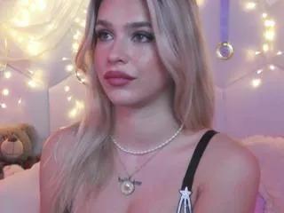 Girls free live sex cams: Check out the satisfaction of typing and cam2cam with our sensual livestreamers, who will teach you all about temptation and desires with their smoking hot physiques.