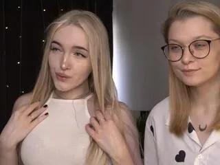 mae_beddingfield_sara_mauri from Flirt4Free is Freechat