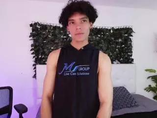 Girls free live sex cams: Check out the satisfaction of typing and cam2cam with our sensual livestreamers, who will teach you all about temptation and desires with their smoking hot physiques.