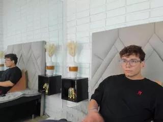 matthew_fiire from Flirt4Free is Freechat