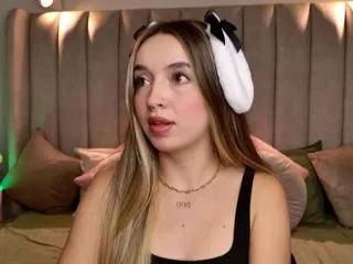Girls free live sex cams: Check out the satisfaction of typing and cam2cam with our sensual livestreamers, who will teach you all about temptation and desires with their smoking hot physiques.