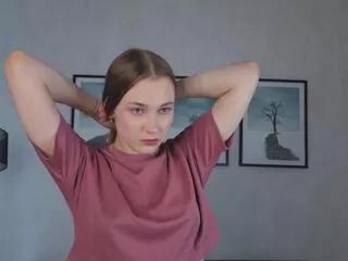mona_darbyshire from Flirt4Free is Freechat