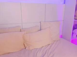 Girls free live sex cams: Check out the satisfaction of typing and cam2cam with our sensual livestreamers, who will teach you all about temptation and desires with their smoking hot physiques.
