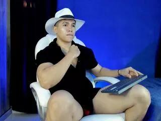 nick_fenix from Flirt4Free is Freechat