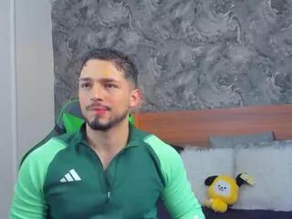 nick_moss from Flirt4Free is Freechat