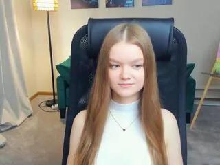 queen_yanish from Flirt4Free is Freechat