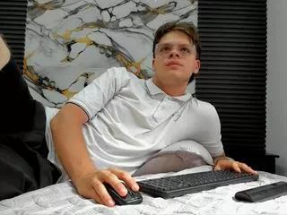 randy_torres from Flirt4Free is Freechat