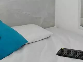 Girls free live sex cams: Check out the satisfaction of typing and cam2cam with our sensual livestreamers, who will teach you all about temptation and desires with their smoking hot physiques.