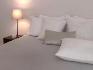 Girls free live sex cams: Check out the satisfaction of typing and cam2cam with our sensual livestreamers, who will teach you all about temptation and desires with their smoking hot physiques.