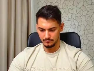 thomas_reds from Flirt4Free is Freechat