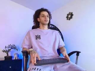thomas_skinny from Flirt4Free is Freechat