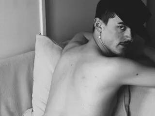 william_gramain from Flirt4Free is Freechat