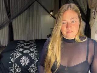 Girls free live sex cams: Check out the satisfaction of typing and cam2cam with our sensual livestreamers, who will teach you all about temptation and desires with their smoking hot physiques.