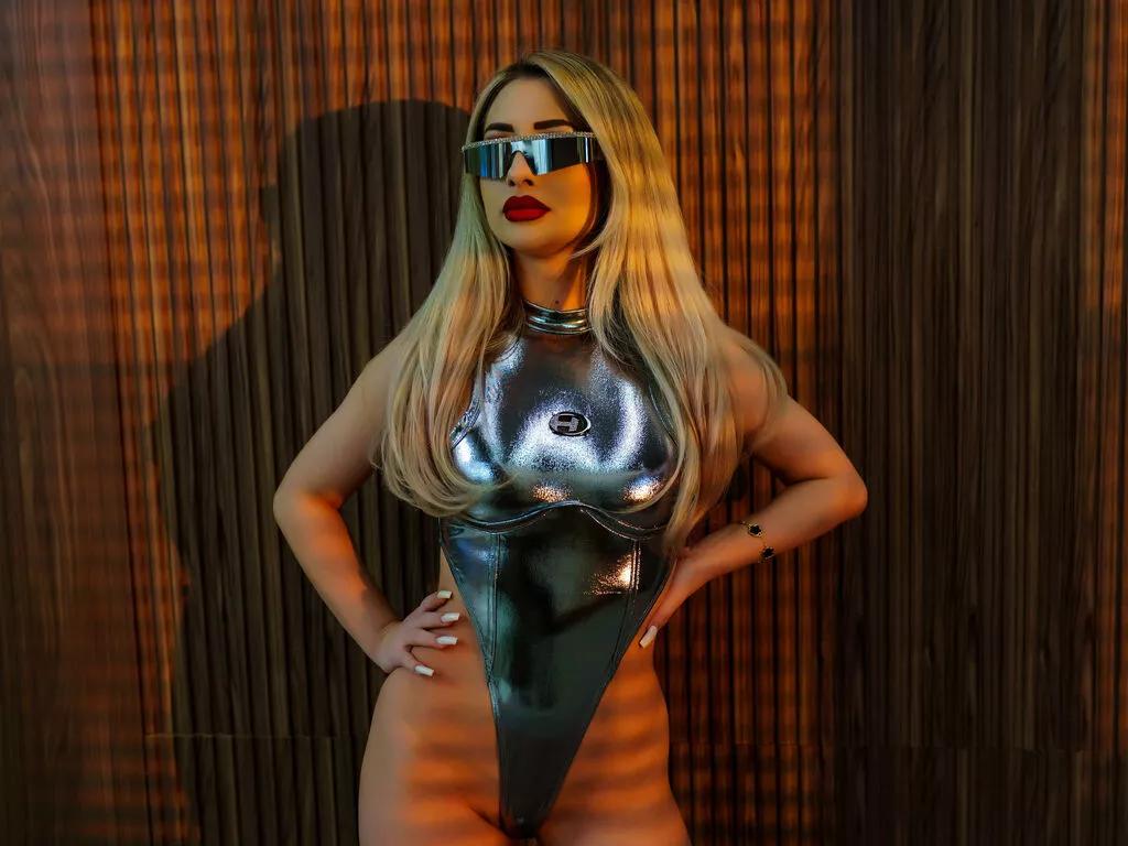 Girls free live sex cams: Check out the satisfaction of typing and cam2cam with our sensual livestreamers, who will teach you all about temptation and desires with their smoking hot physiques.