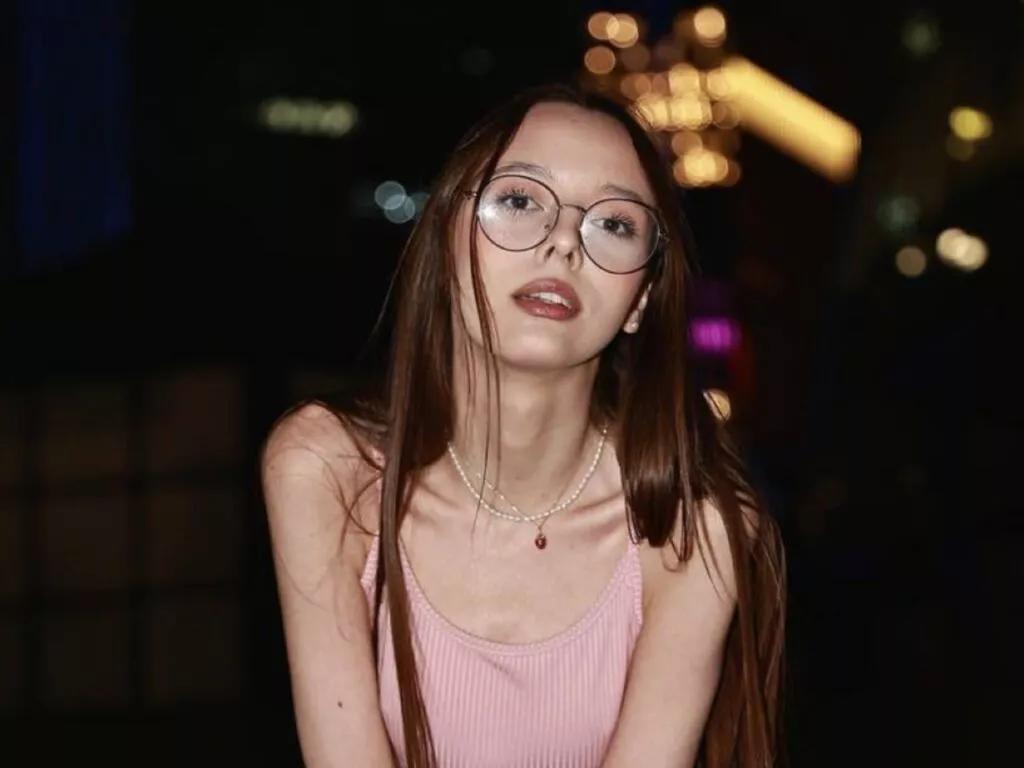 AlinaSolikina from LiveJasmin is Freechat