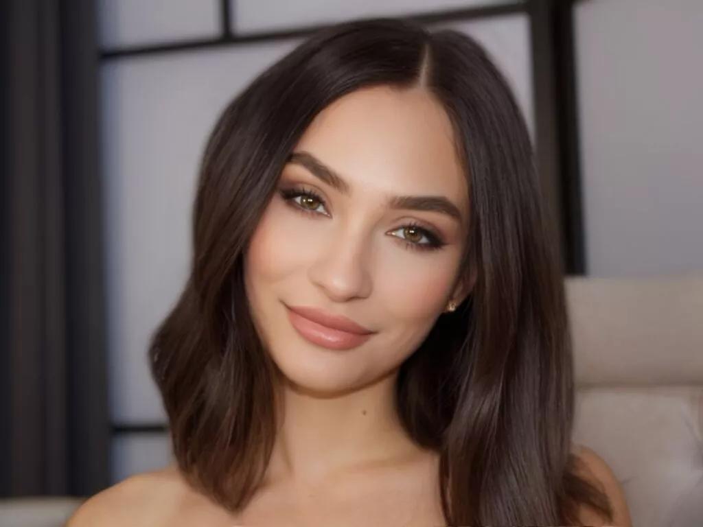 Girls free live sex cams: Check out the satisfaction of typing and cam2cam with our sensual livestreamers, who will teach you all about temptation and desires with their smoking hot physiques.