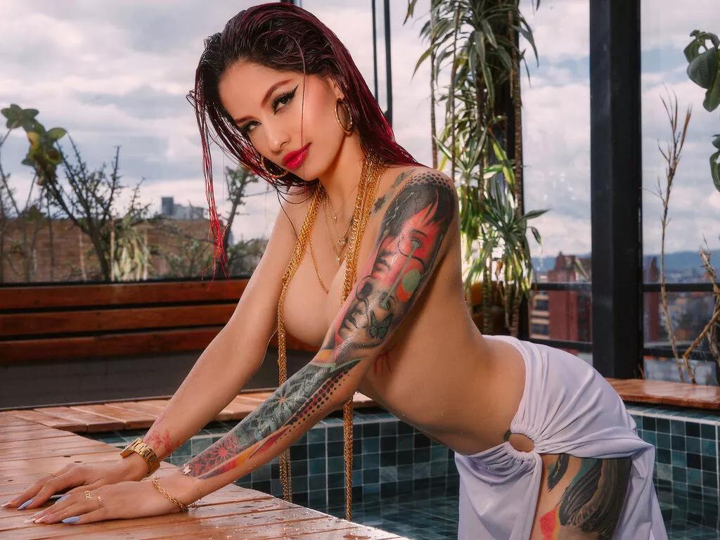 Girls free live sex cams: Check out the satisfaction of typing and cam2cam with our sensual livestreamers, who will teach you all about temptation and desires with their smoking hot physiques.