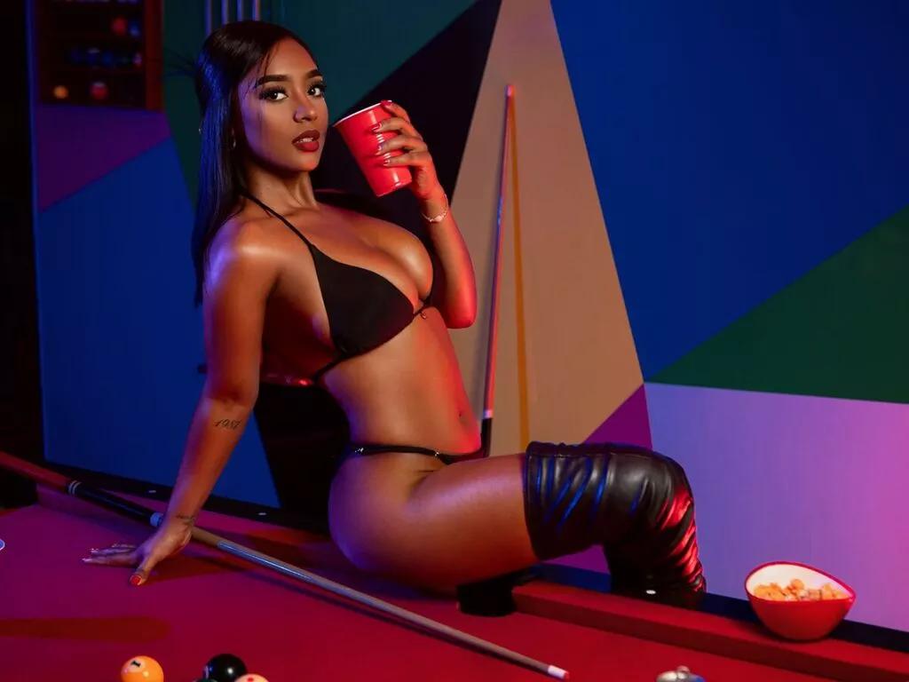 Girls free live sex cams: Check out the satisfaction of typing and cam2cam with our sensual livestreamers, who will teach you all about temptation and desires with their smoking hot physiques.