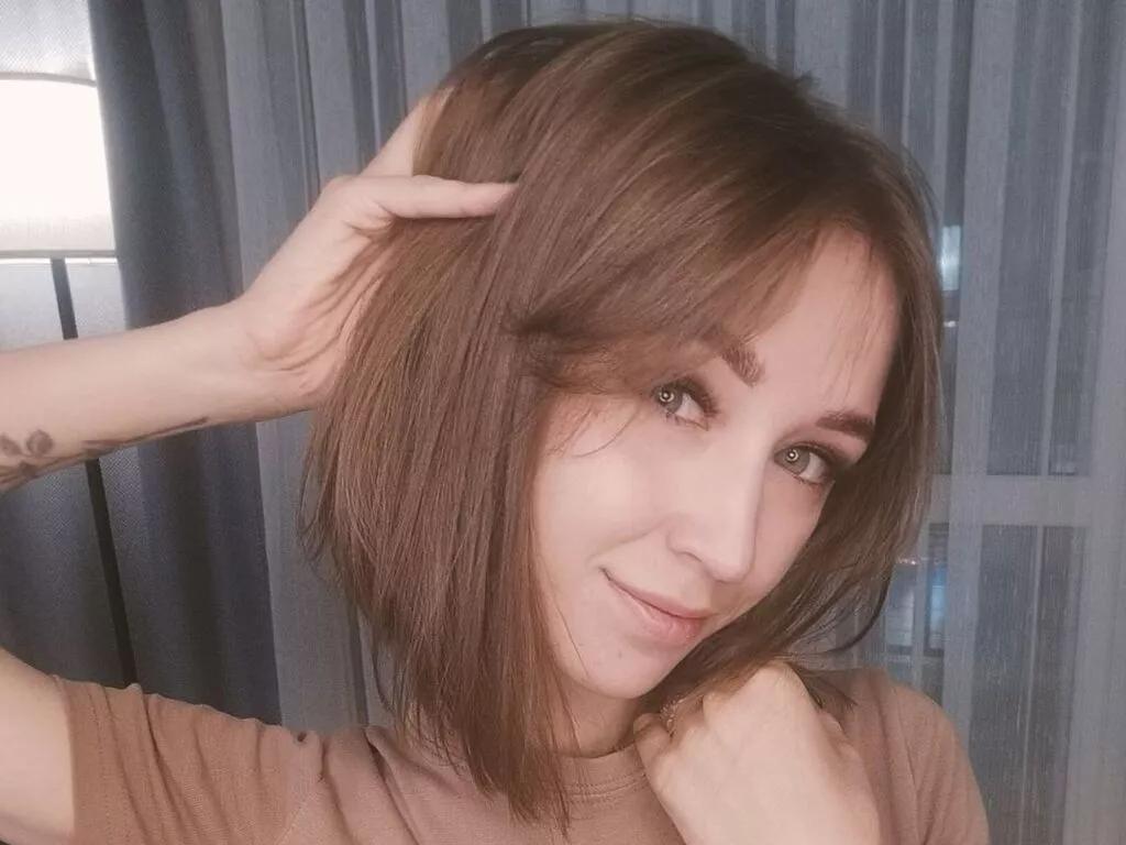 Girls free live sex cams: Check out the satisfaction of typing and cam2cam with our sensual livestreamers, who will teach you all about temptation and desires with their smoking hot physiques.